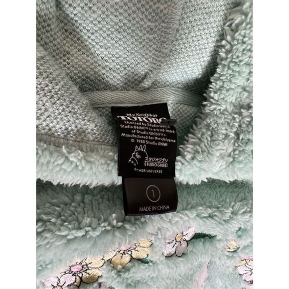Studio Ghibli My Neighbor Totoro Floral Sherpa Lounge Top Cropped Mint Green Nwt - Picture 6 of 8